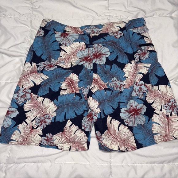 Patagonia 🌺 Board Shorts Mens Size 32 Wavefarer Printed Floral Palm Hawaiian - Picture 6 of 6